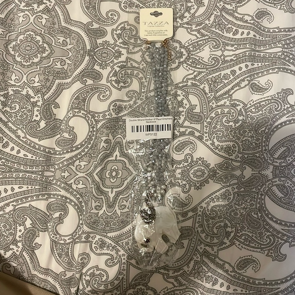 Elephant necklace - Picture 2 of 4
